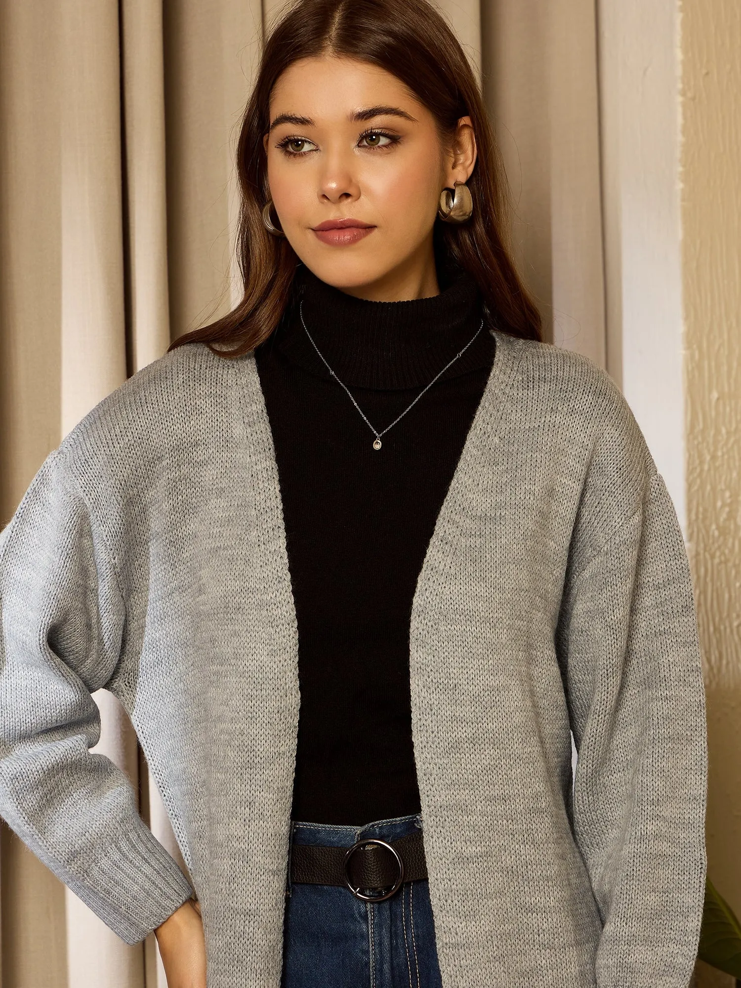 Berrylush Women Grey Solid V-Neck Full Sleeve Front Open Longline Cardigan
