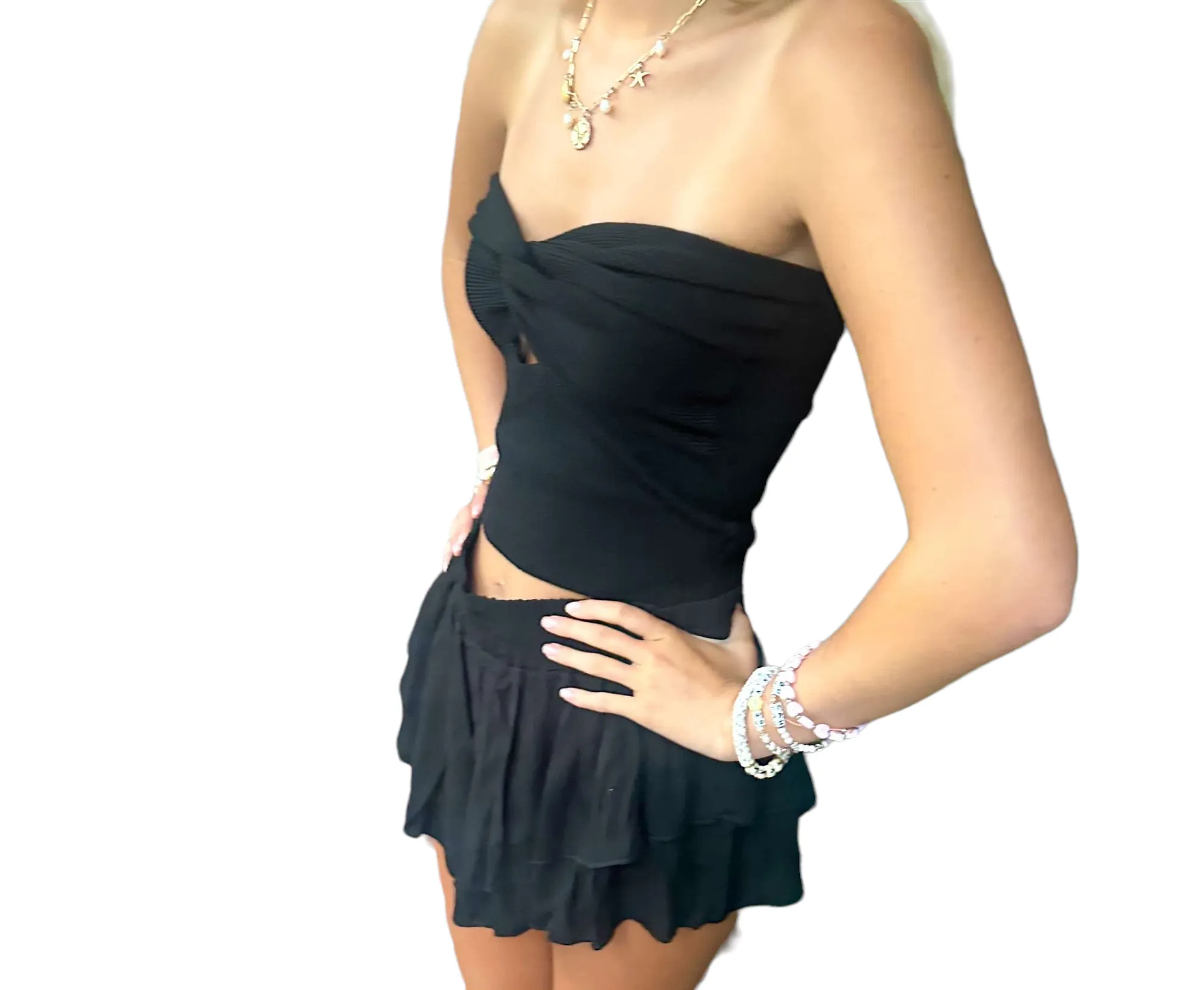 Chic Black Flowing Ivy Shorts