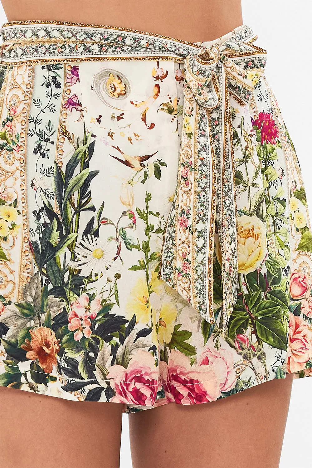 TUCK FRONT SHORT RENAISSANCE ROMANCE