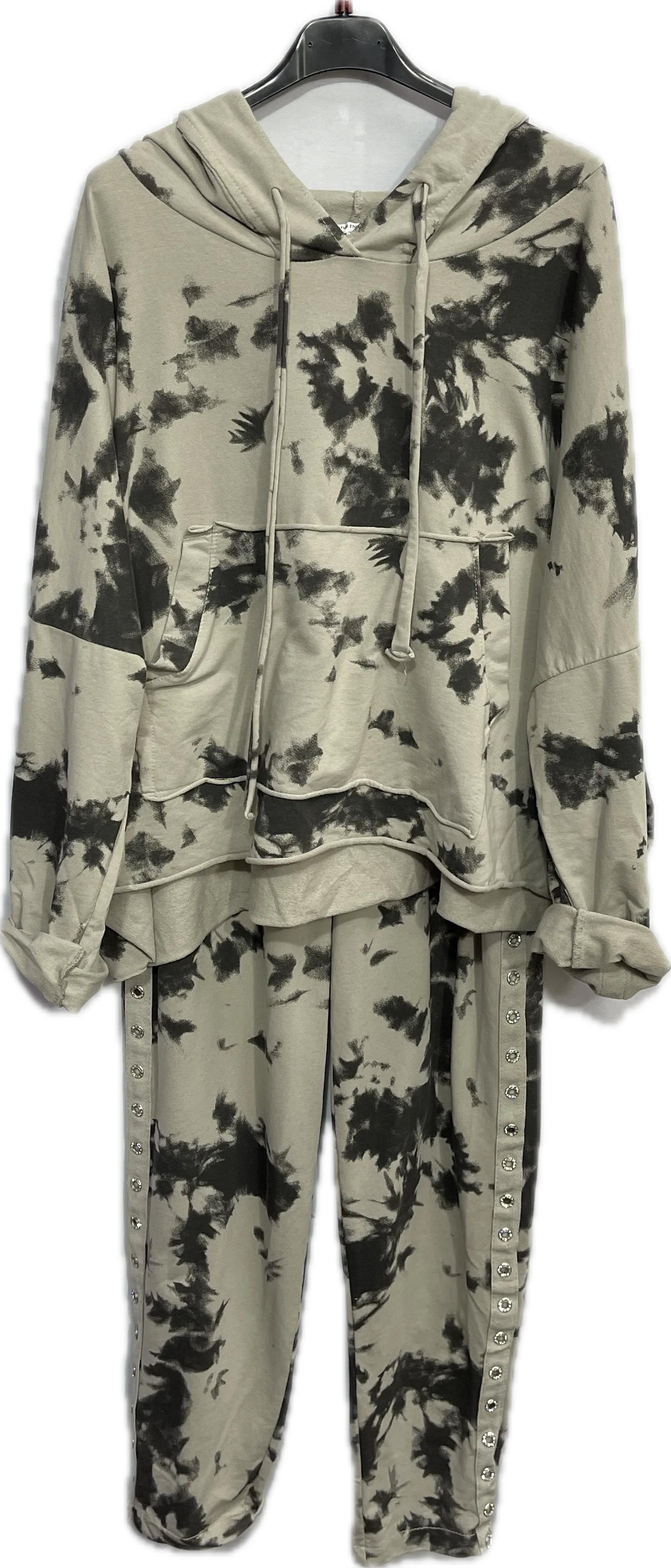 Tye-Dye Cotton Set with Grommet Holes